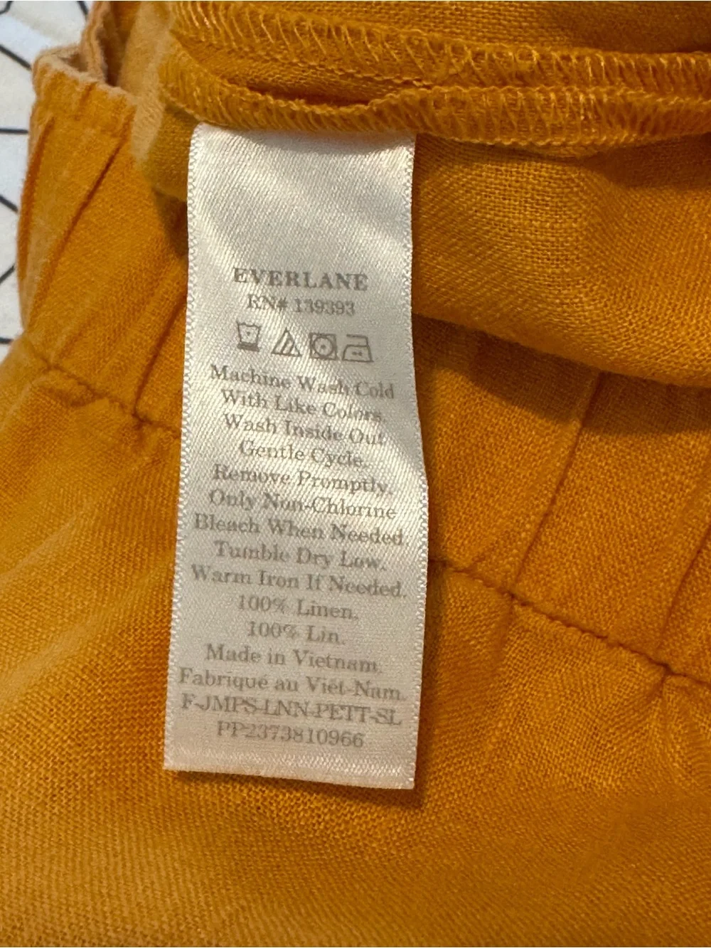 Everlane sleeveless linen